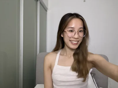 secretgirlfriendxo webcam profile - Canadian